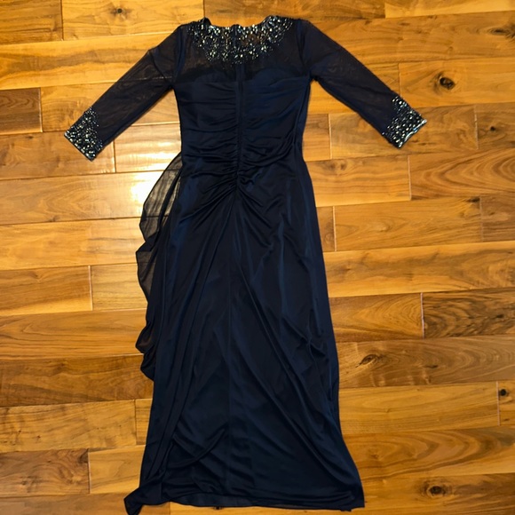 Alex evenings beaded formal gown - Picture 4 of 7